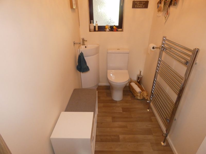 Ground Floor W/C- click for photo gallery